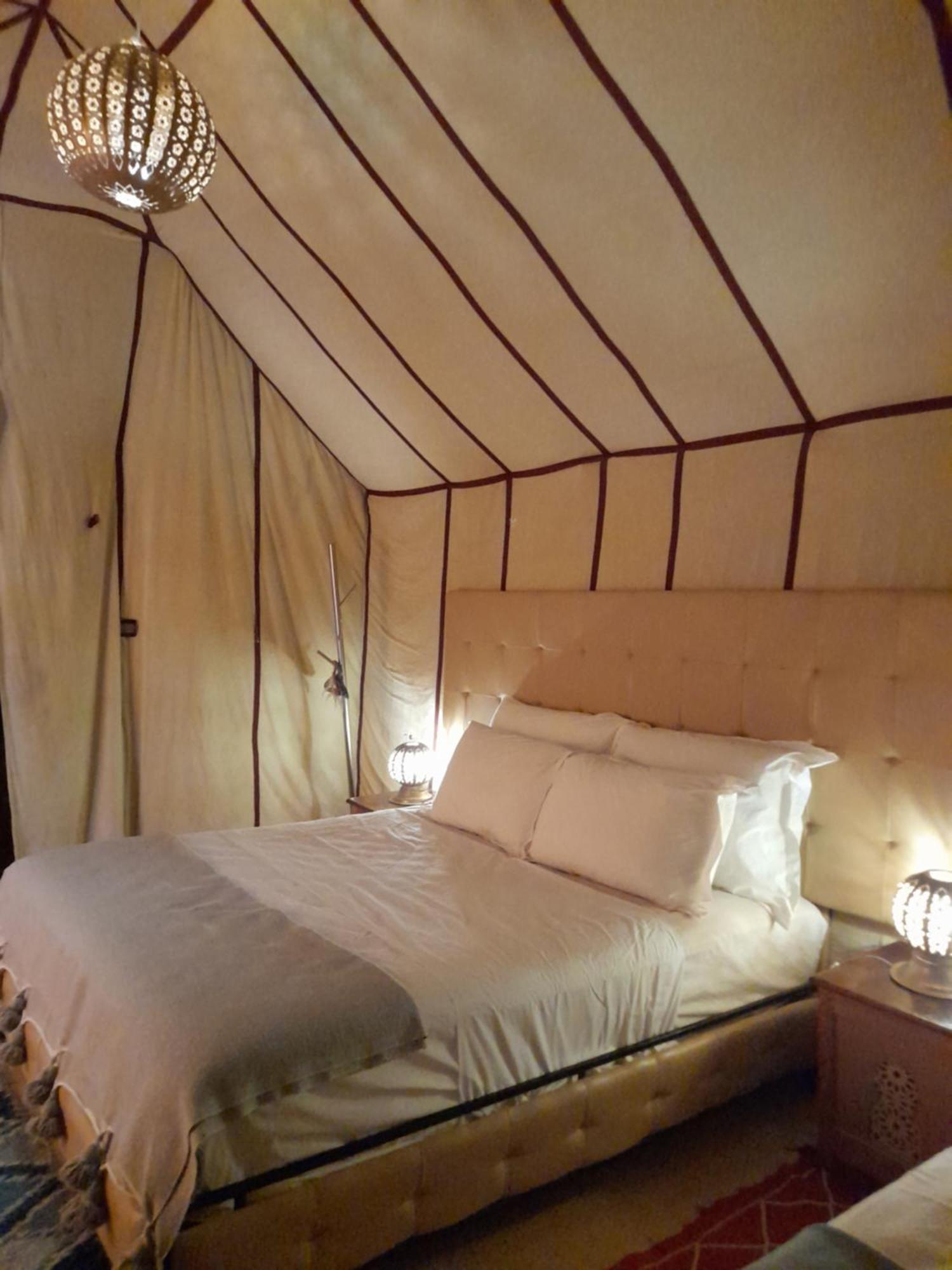 Merzouga Highdune Camp With Heated Tents Экстерьер фото